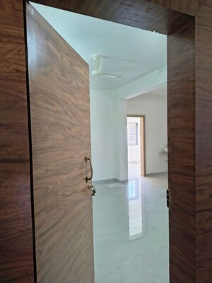 Room in 2 BHK Apartment at Kharadi Gaon – for Rent