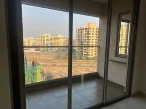 Room in 2 BHK Apartment at Vilas Javdekar Yashwin Enchante, Kharadi – for Rent