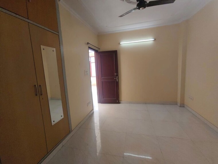Room, maidan garhi 3 Bedroom 1250 Sq.Ft. Apartment In Maidan Garhi Delhi 10213306