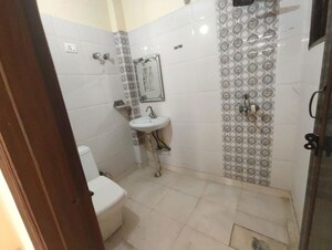 Bathroom in 3 BHK Apartment at Maidan Garhi – for Rent