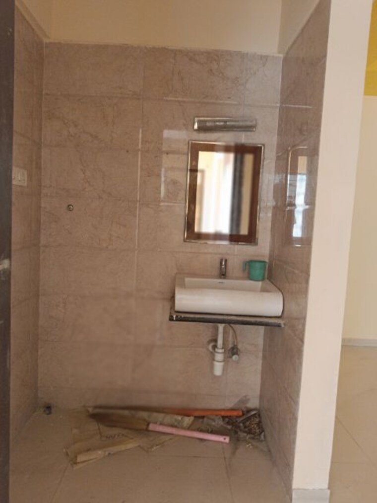Bathroom, agarwal-yashwant-heights 2 Bedroom 747 Sq.Ft. Apartment In Virar West Palghar 10213364