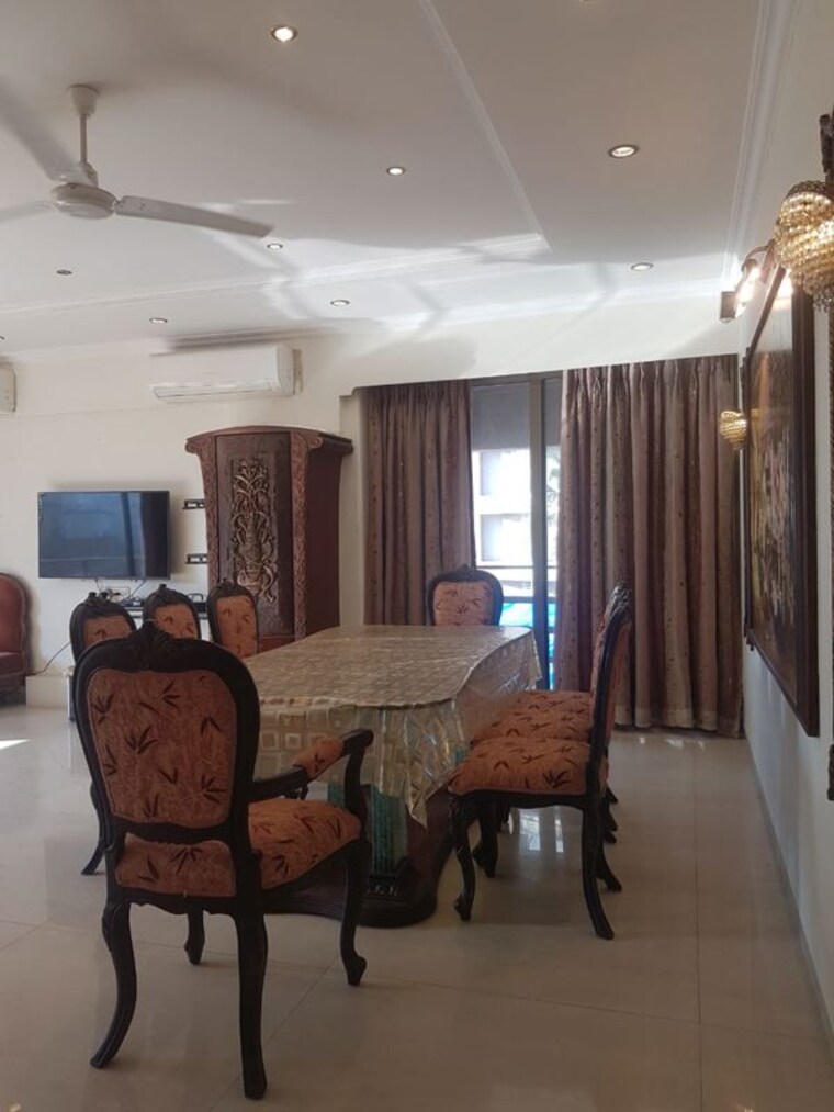 Dining area, oberoi-crest 4 Bedroom 2000 Sq.Ft. Apartment In Khar West Mumbai 10213378