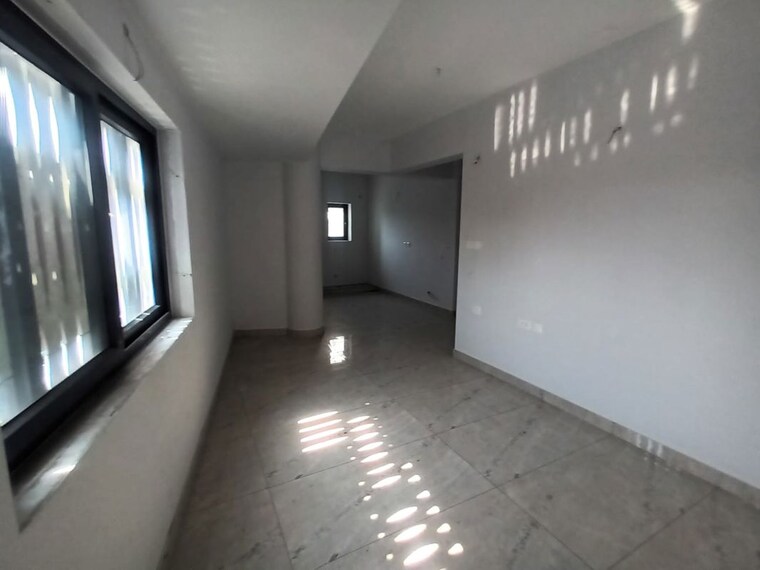 undefined, tripunithura Commercial Office Space 750 Sq.Ft. In Tripunithura Kochi 10213355