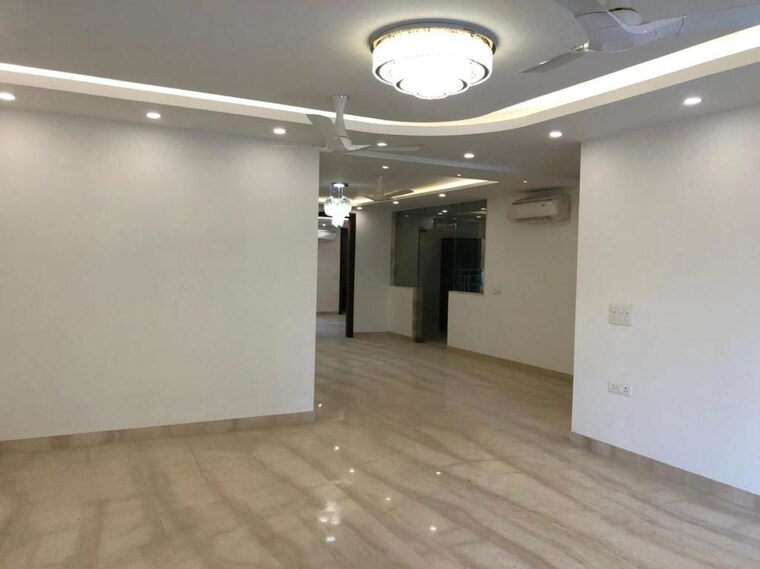 Room, dlf phase iv 3 Bedroom 270 Sq.Yd. Builder Floor In Dlf Phase iv Gurgaon 10213345