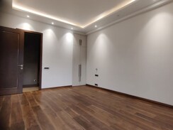 3 BHK + Pooja Room,Servant Room Builder Floor For Sale in DLF Phase IV