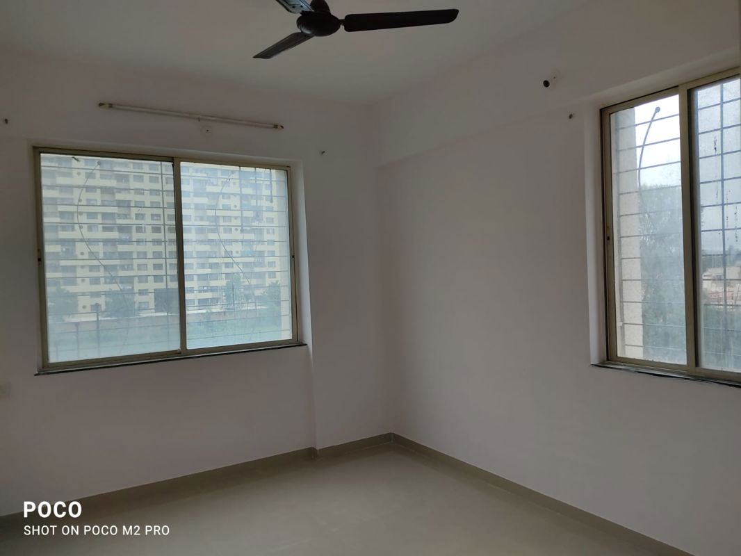 1 BHK + Extra Room Apartment For Sale in Shri Vardhaman Vatika