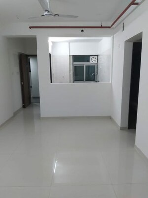 Room in 2 BHK Apartment at Mayfair The View, Vikhroli West – for Rent