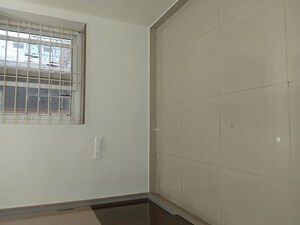 Room in 3 BHK Apartment at Manikonda – for Rent