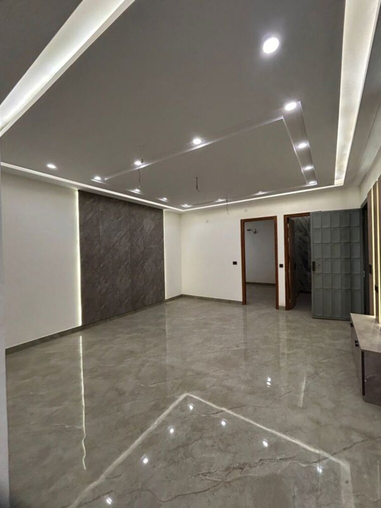 Kitchen, vishnu garden 3 Bedroom 1100 Sq.Ft. Builder Floor In Vishnu Garden Delhi 10213428