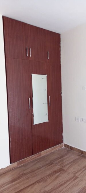 Furnished Amenities in 2 BHK Apartment at UPAEVP Mandakini Enclave, Raebareli Road – for Rent