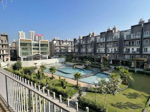 3 BHK Builder Floor – Exterior View View at Smart World Orchard, Sector 61 - for Rent