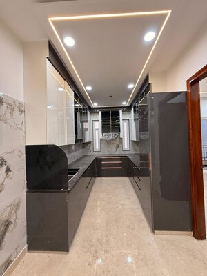 Building Lobby in 3 BHK Builder Floor at Fateh Nagar – for Sale