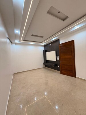 Room in 3 BHK Builder Floor at Fateh Nagar – for Sale