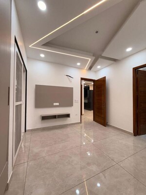 Building Lobby in 3 BHK Builder Floor at Fateh Nagar – for Sale