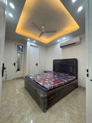 Bedroom in 2 BHK Builder Floor at Saket – for Rent