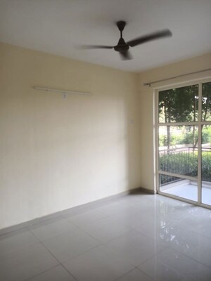 Room in 2 BHK Apartment at Pyramid Fusion Homes, Sector 70a – for Rent