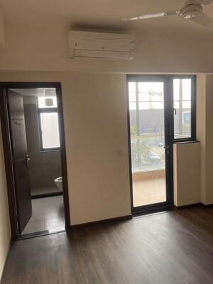 Room in 4 BHK Builder Floor at Sector 56 – for Rent