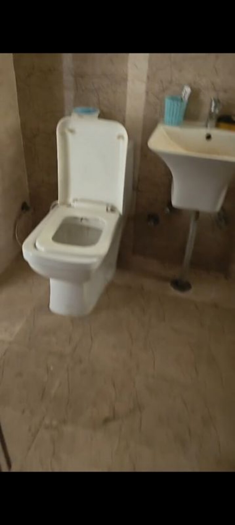 Bathroom, casa-woodstock 3 Bedroom 1750 Sq.Ft. Apartment In Sector 16c Greater Noida Greater Noida 10213604