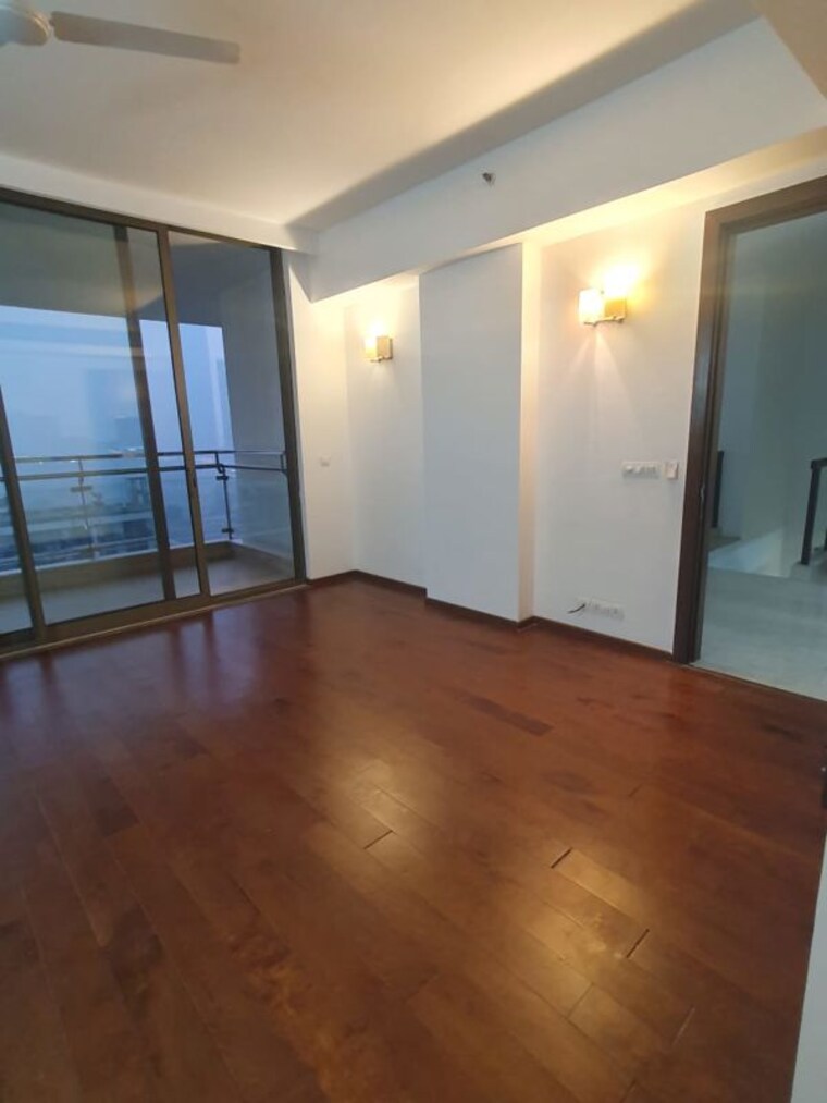 Room, m3m-golf-estate-fairway-west 4 Bedroom 4480 Sq.Ft. Apartment In Sector 65 Gurgaon 10213554