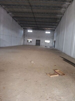  Warehouse For Rent in Waliv