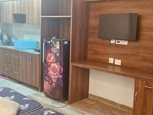 Furnished Amenities in 1 BHK Apartment at Paramount Golfforeste, Zeta I Greater Noida – for Rent