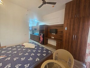 Bedroom in 1 BHK Apartment at Paramount Golfforeste, Zeta I Greater Noida – for Rent