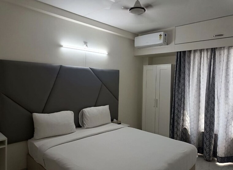 Bedroom, lake-view-apartments-powai 2 Bedroom 700 Sq.Ft. Apartment In Powai Mumbai 10213643