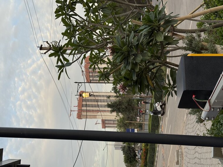 Balcony, m3m-route-65 Commercial Showroom 800 Sq.Ft. In Sector 65 Gurgaon 10212849