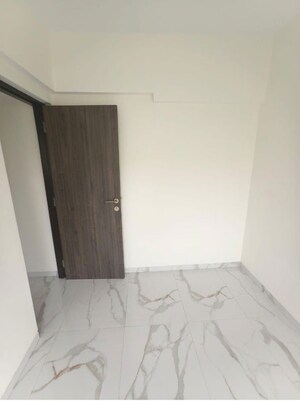 Room in 1 BHK Apartment at Santacruz East – for Rent