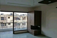 1 BHK Builder Floor For Rent in Sector 18