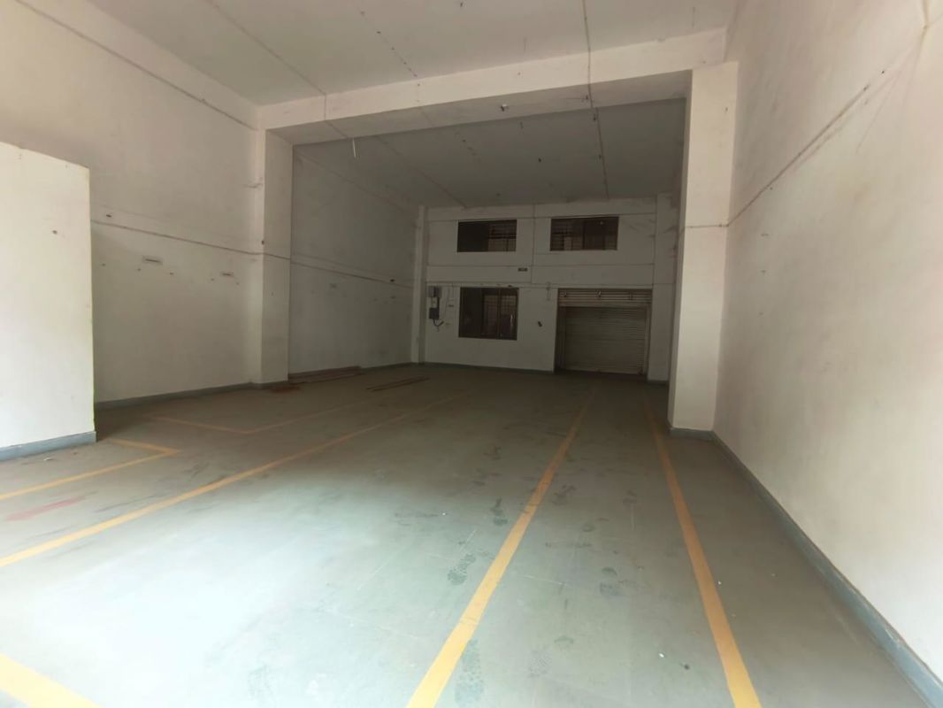 Warehouse For Rent in Waliv