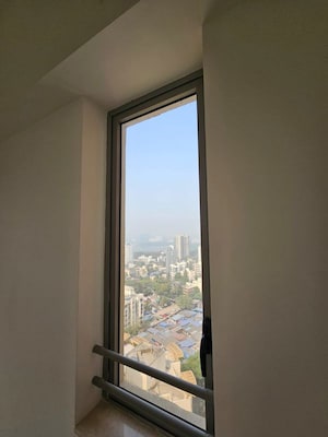 Room in 3 BHK Apartment at Lodha Bellagio, Powai – for Rent