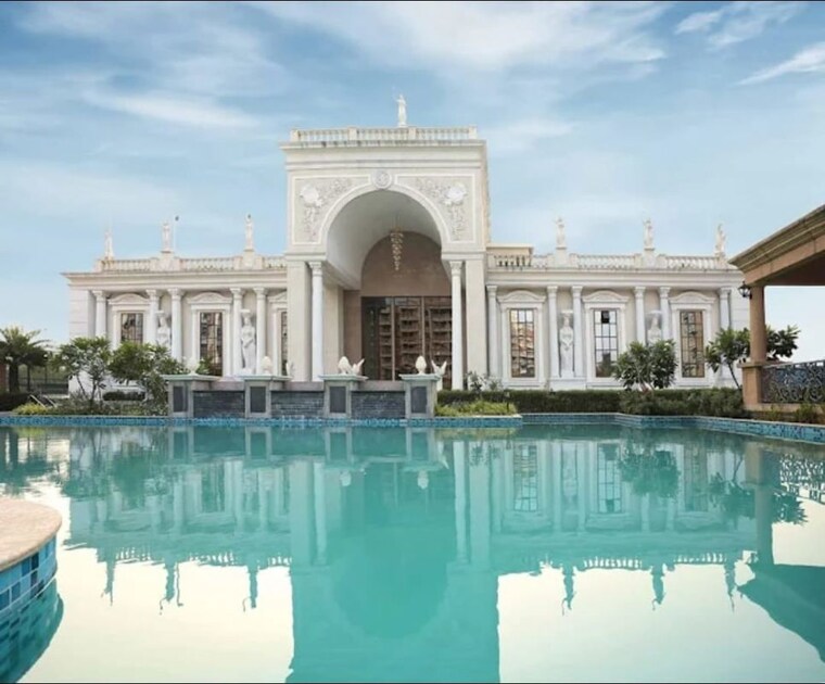 Swimming Pool, tharwani-majestic-towers 2 Bedroom 728 Sq.Ft. Apartment In Kalyan West Thane 10213719