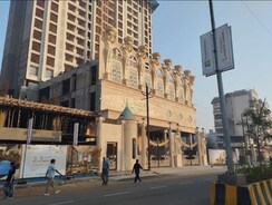 2 BHK + Extra Room Apartment For Rent in Tharwani Majestic Towers
