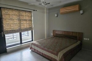 2 BHK Apartment For Rent in Malibu Town