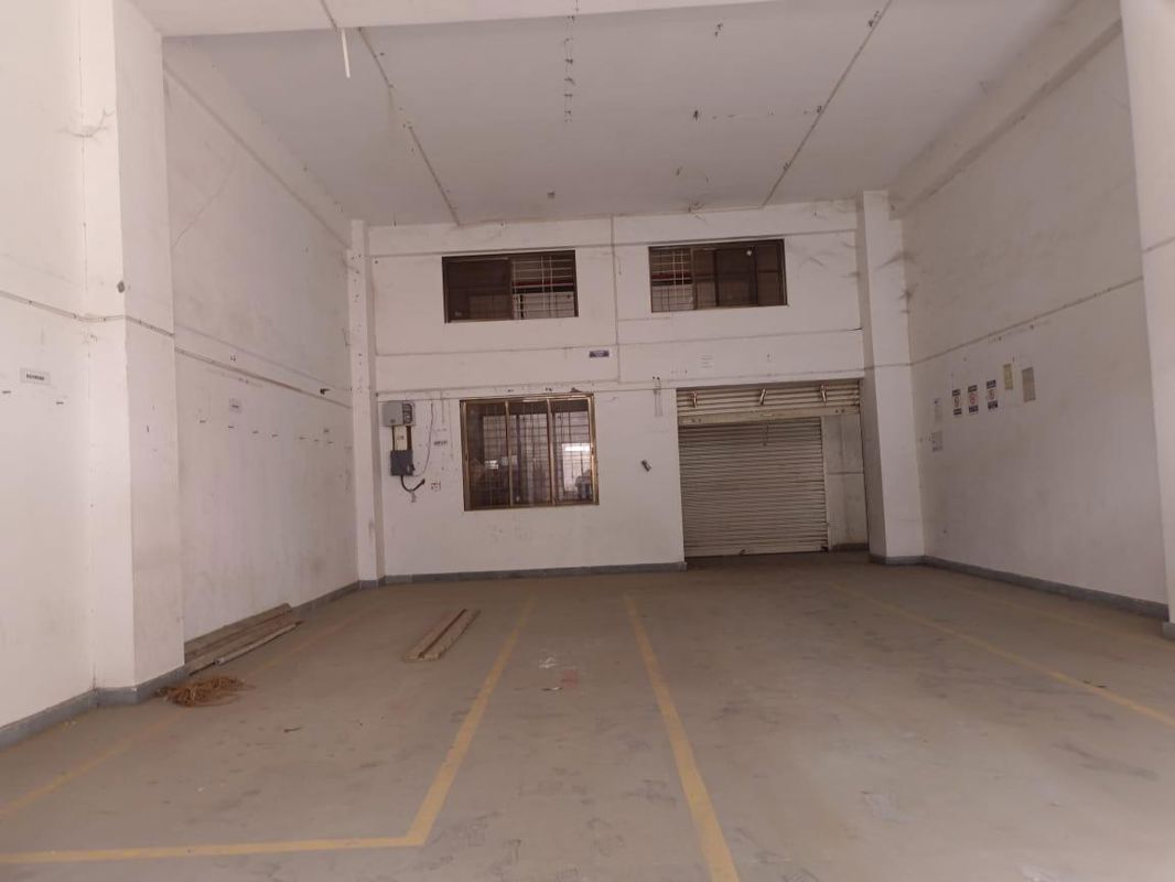 Warehouse For Rent in Waliv