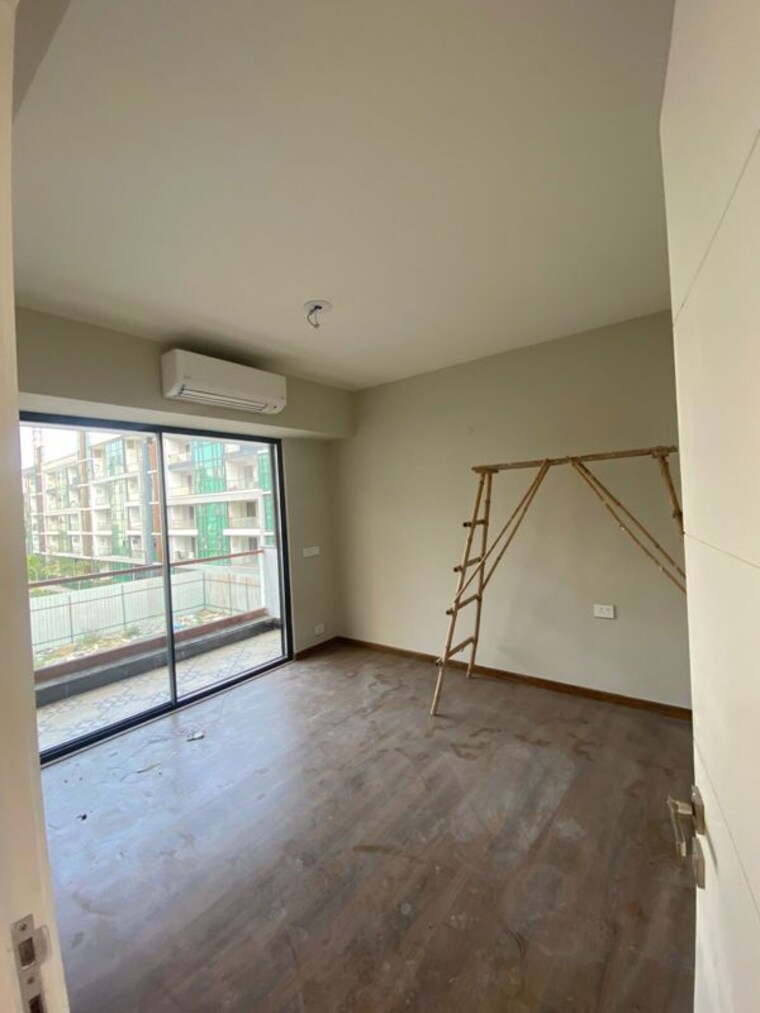Room, signature-global-city-63a 3 Bedroom 1500 Sq.Ft. Apartment In Sector 63a Gurgaon 10213800