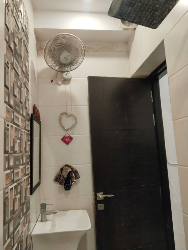 undefined, lajpat nagar 4 1 Bedroom 450 Sq.Ft. Builder Floor In Lajpat Nagar 4 Delhi 10139287