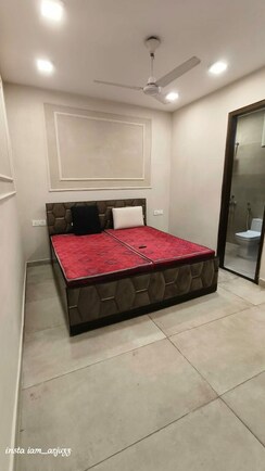 1 BHK +Builder Floor For Rent in Lajpat Nagar 4
