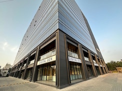 Showroom For Rent in Amar Tech Park