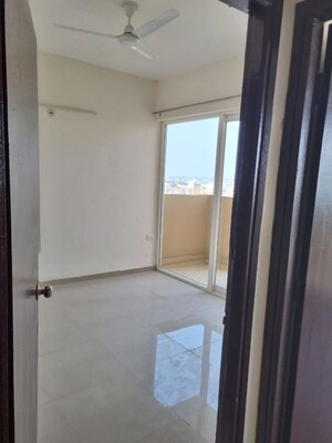 Room in 2 BHK Apartment at Mahagun Mywoods, Sector 16c Greater Noida – for Rent