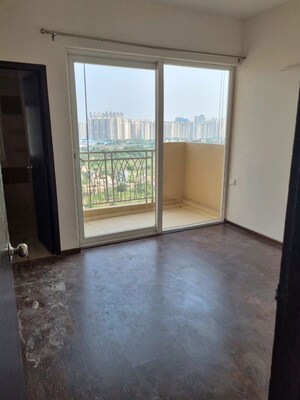 Room in 2 BHK Apartment at Mahagun Mywoods, Sector 16c Greater Noida – for Rent
