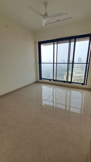 Room in 2 BHK Apartment at Adani Ten BKC, Bandra East – for Rent
