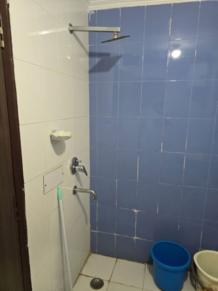 Bathroom, dwarka 3 Bedroom 1650 Sq.Ft. Apartment In Dwarka Delhi 10213842