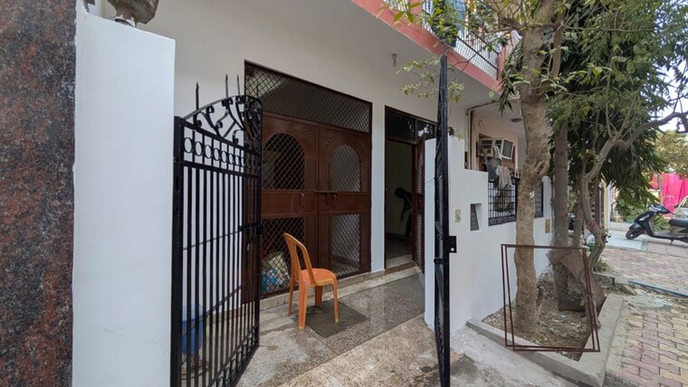 Exterior View, isp-shivam-plaza 2 Bedroom 60 Sq.Mt. Independent House In Delta I Greater Noida Greater Noida 10213845