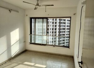 Room in 3 BHK Apartment at Wadhwa The Address Boulevard, Ghatkopar West – for Rent