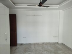 3 BHK + Servant Room Builder Floor For Sale in Sector 9A