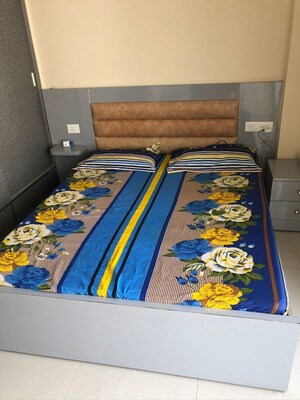 Bedroom in 1 BHK Apartment at Sector 43 – for Rent