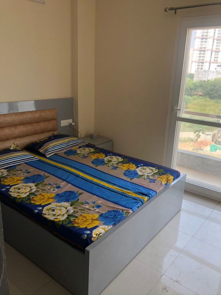 Bedroom, sector 43 1 Bedroom 950 Sq.Ft. Apartment In Sector 43 Gurgaon 10213914