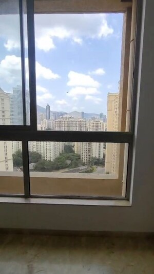 Room in 2 BHK Apartment at Hiranandani Eagleridge Wing A, Thane West – for Rent